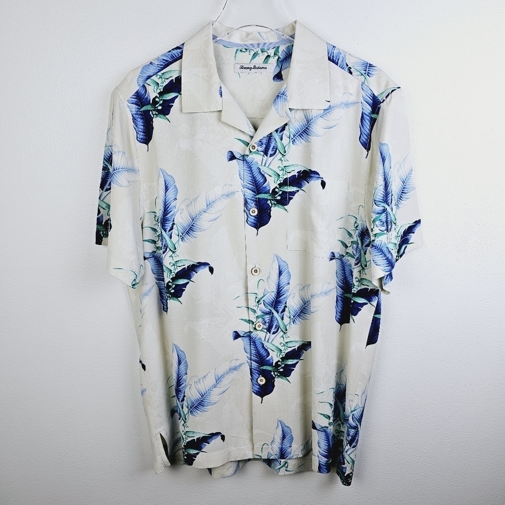 Tommy Bahama Tropical Floral Silk Button Front Short Sleeve Shirt, size Medium